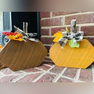 Wooden fall decor